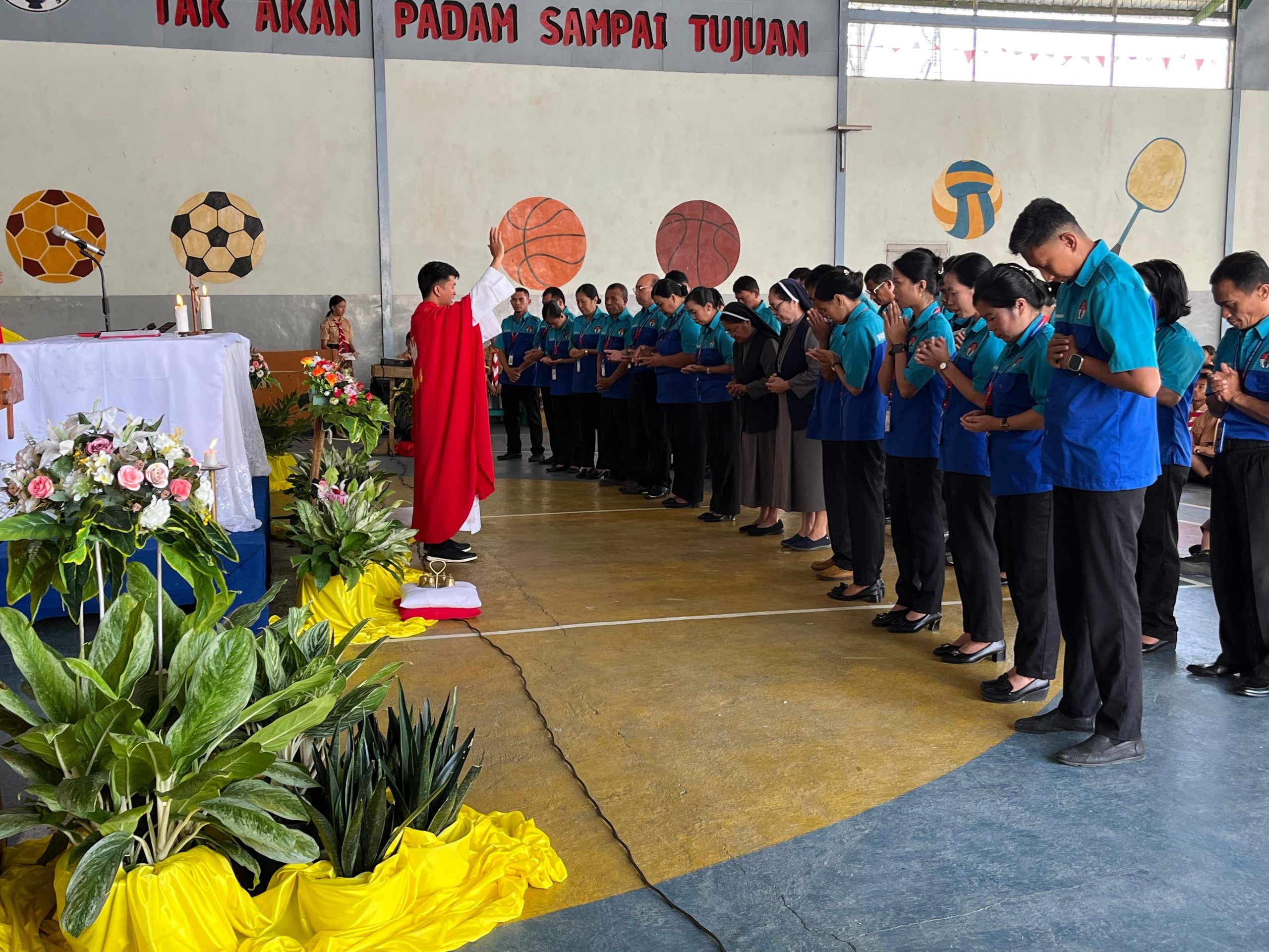 Misa Pertama RD Florian Indra Kusuma Irawan yang merupakan Alumni Pertama yang menjadi Seorang Imam dari SMP Katolik Pelita Bangsa