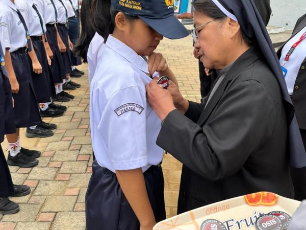 Pelantikan Pengurus OSIS (Organisasi Siswa Intra Sekolah) Tahun Ajaran 2026/2027